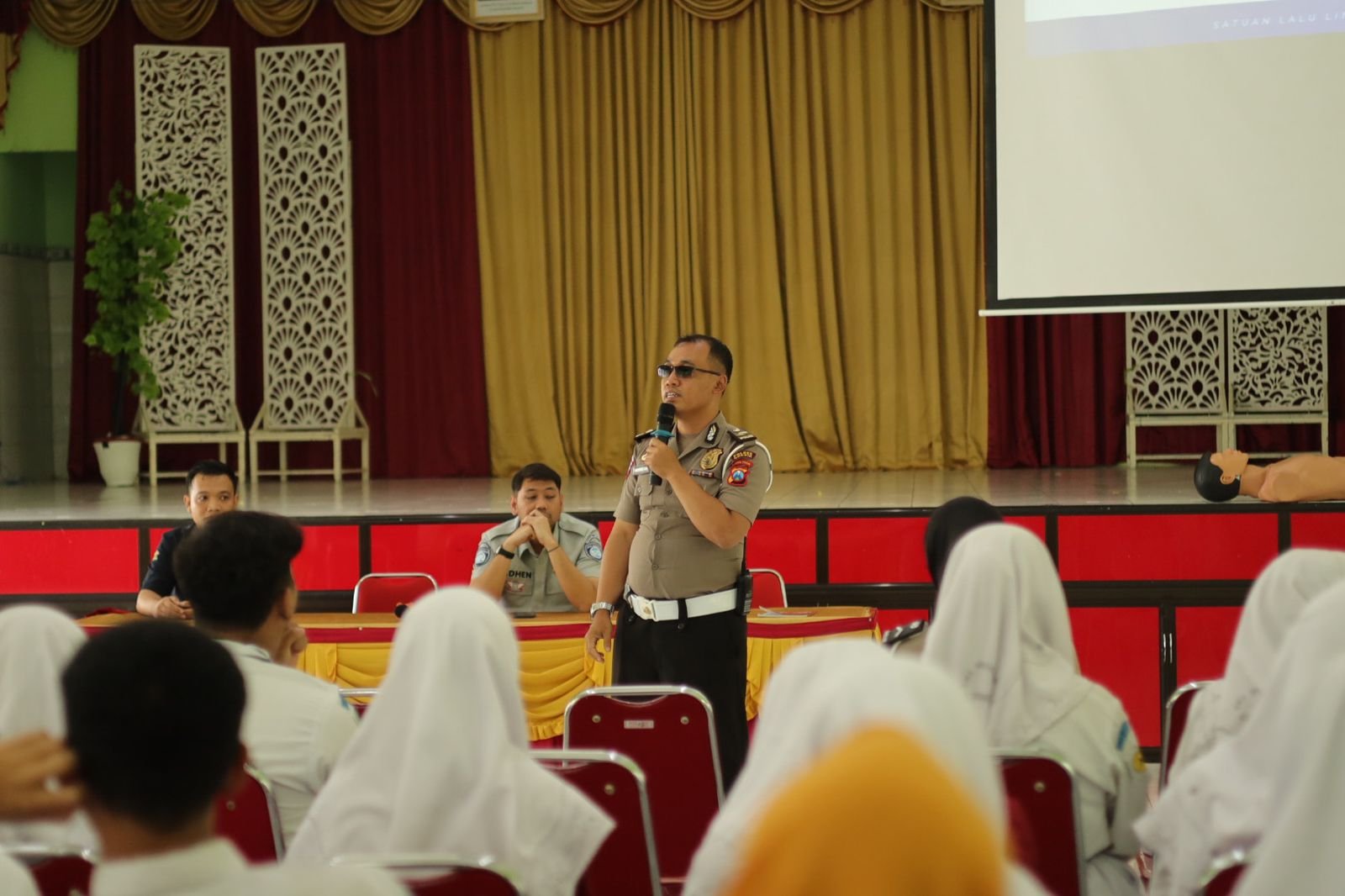 Satlantas Polres Gresik Gencarkan Police Goes To School untuk Tekan Angka Kecelakaan Pelajar