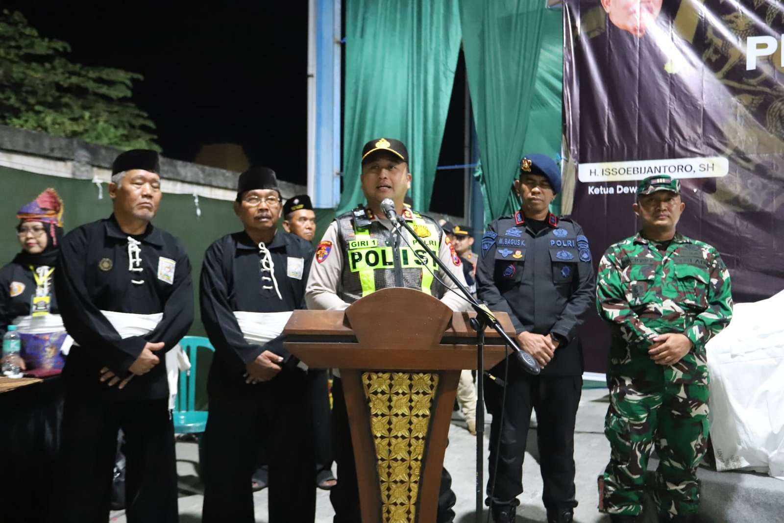 Kawal Suran Agung dan Pengesahan Warga Baru PSHT, Polres Gresik Sampaikan Apresiasi dan Terima Kasih atas Kondusivitas Masyarakat