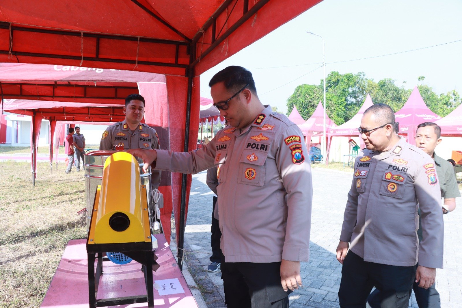 Kapolres Gresik Dampingi Bupati Resmikan Sentra IKM Logam Menganti, Dorong Industri Lokal Naik Kelas