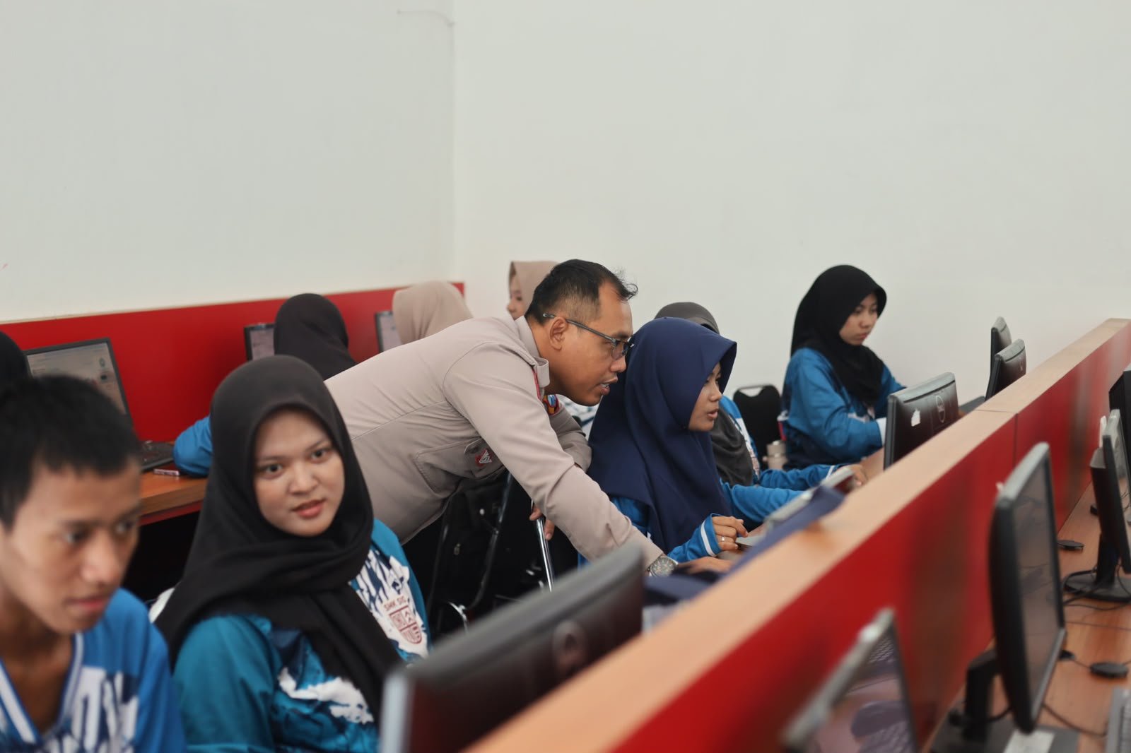 Polres Gresik Gelar Edukasi AI untuk 116 Pelajar SMKS Semen Gresik